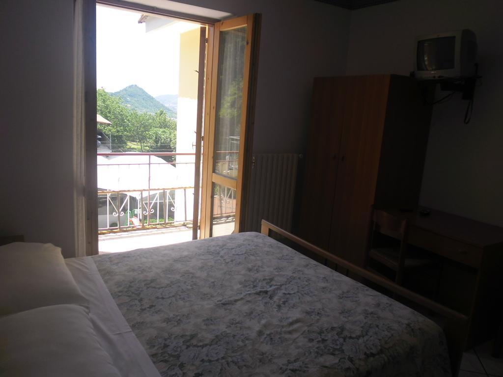 Agriturismo La Selva Cava deʼ Tirreni Стая снимка